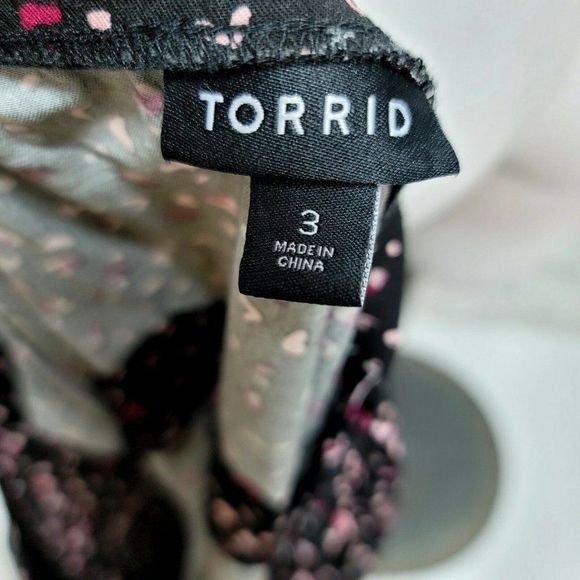 Torrid 3X Black Leopard Heart Challis Fit & Flare Button Front Cami Flowy Top - Picture 7 of 8